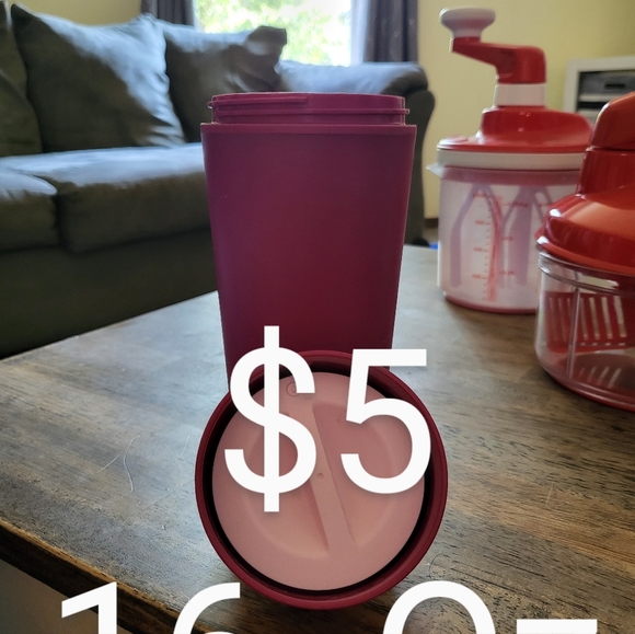 Tupperware - Picture 11 of 15